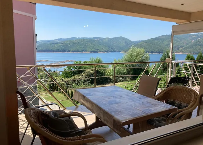 Irina Pensjonat Kyrdżali