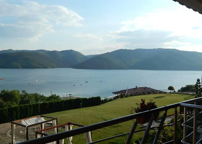 Irina Pensjonat Kyrdżali